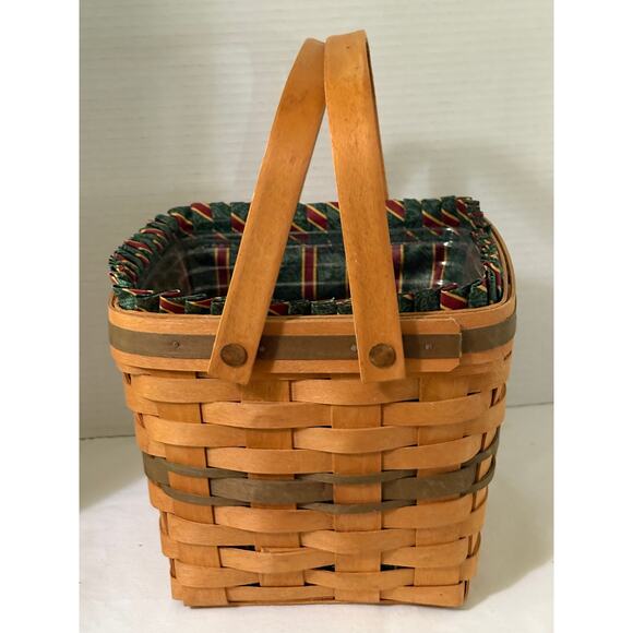 Longaberger 1995 Christmas Collection Cranberry Basket-Cloth Liner & Protector - Picture 4 of 6